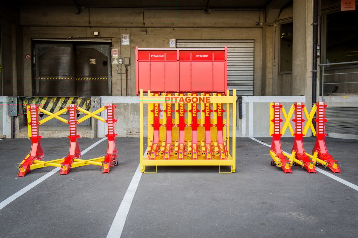 Pitagone F18 Racks - 9 (1)